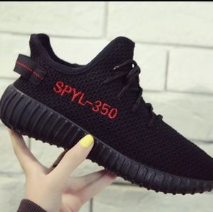 Black Unisex sneakers